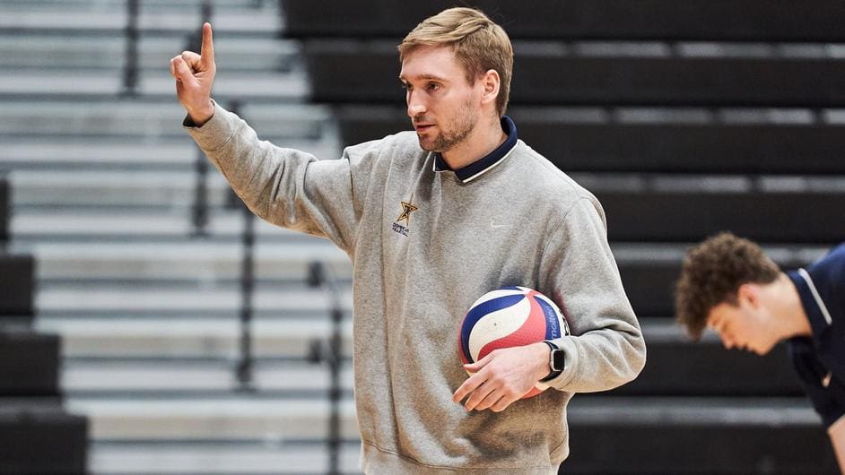 Former professional player joins Waves men’s volleyball coaching staff