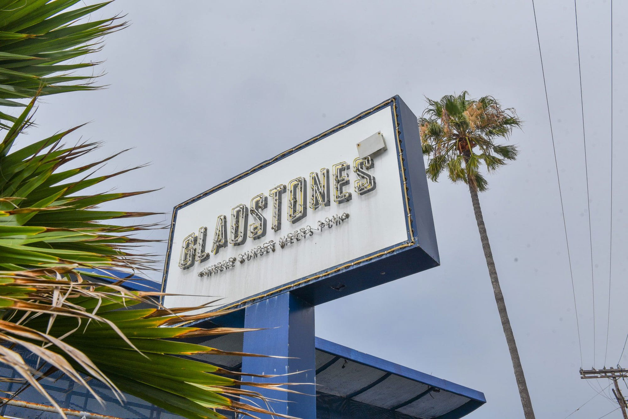 Iconic Gladstones restaurant reopens; to remain open at least another two years