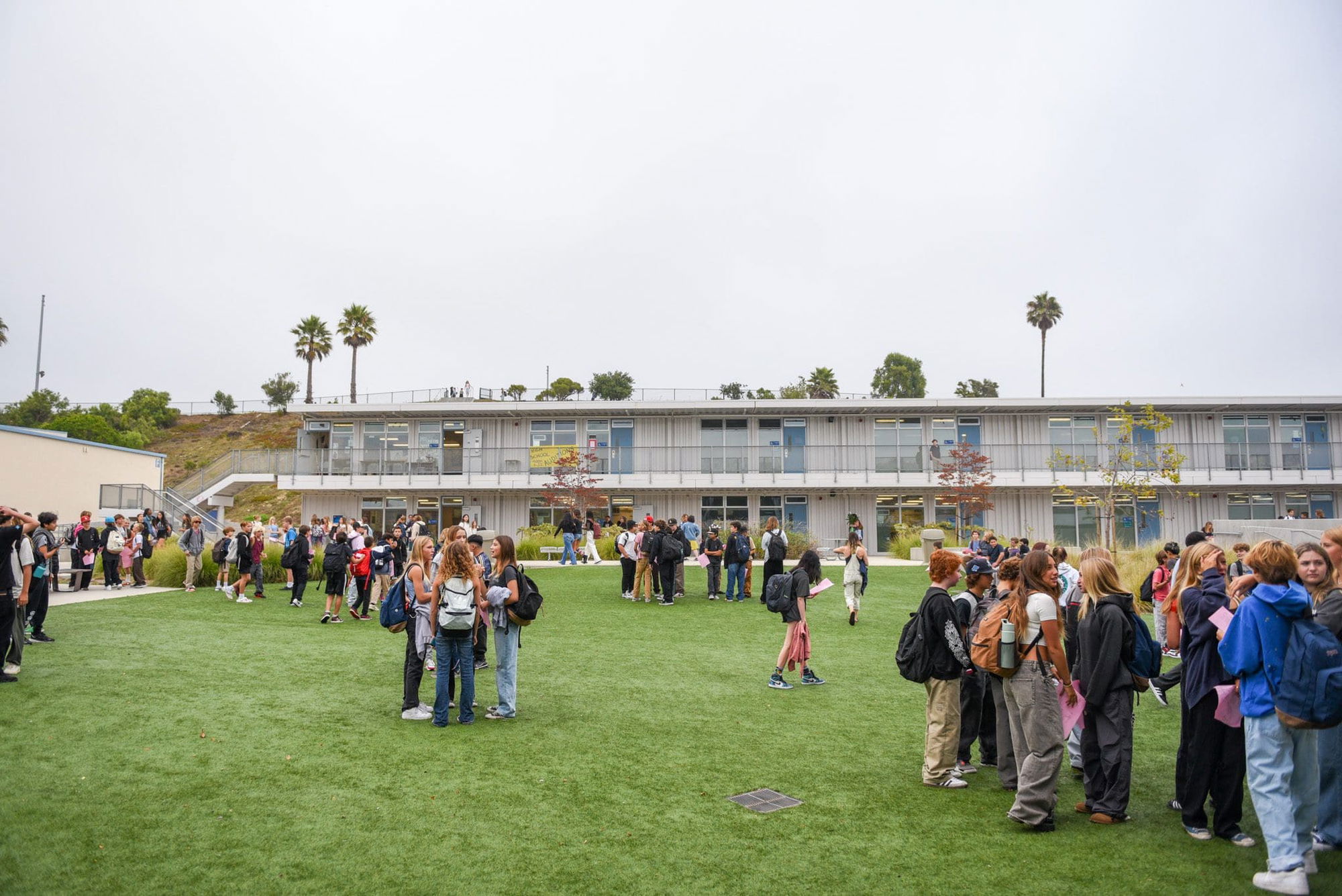 Malibu students welcomed back to school