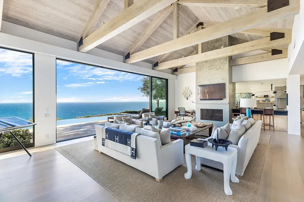 Boffo movie producers list their Malibu home for sale