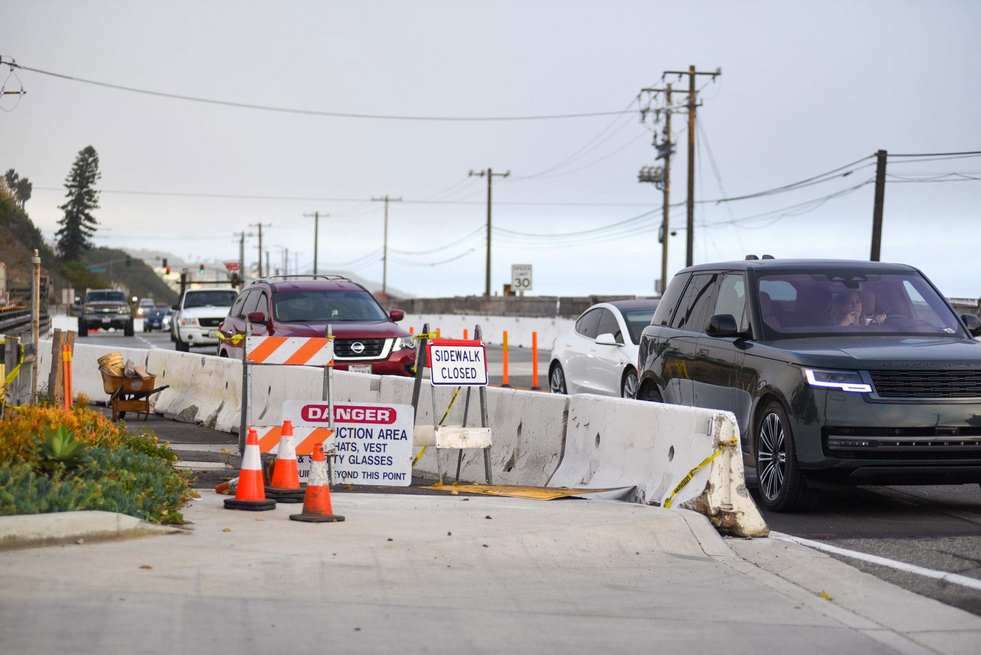 Public Safety Commission to propose closing the first parking lot entrance to the Trancas Country Market