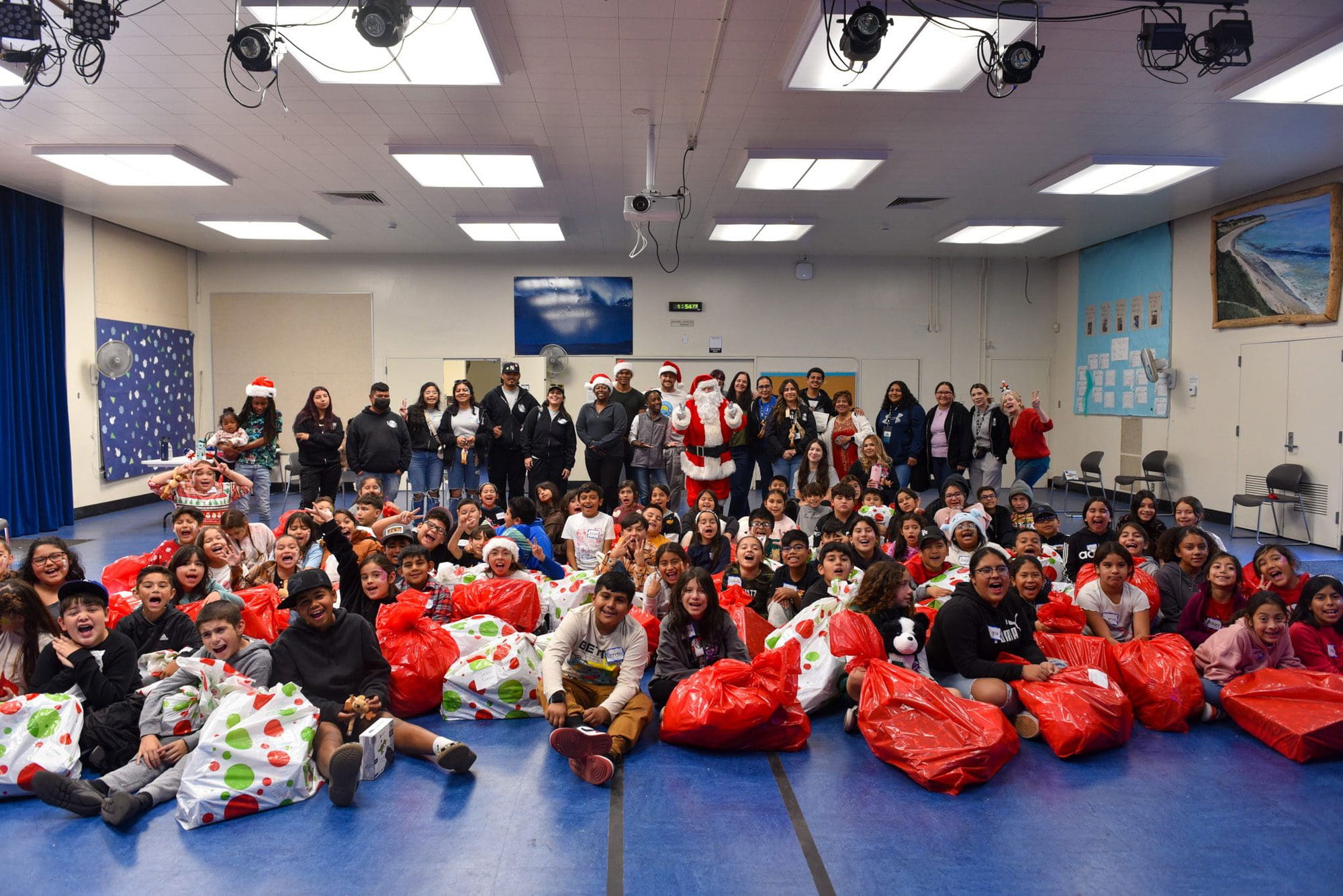 Children's Lifesaving Foundation holds its annual Christmas Holiday Party