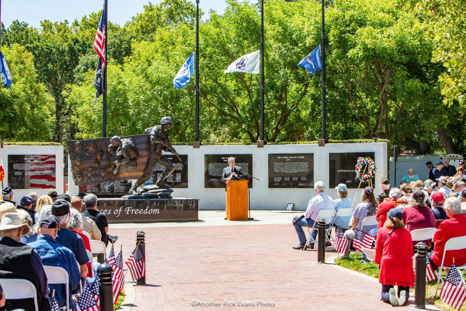 Community gathers to honor fallen heroes at Faces of Freedom Memorial