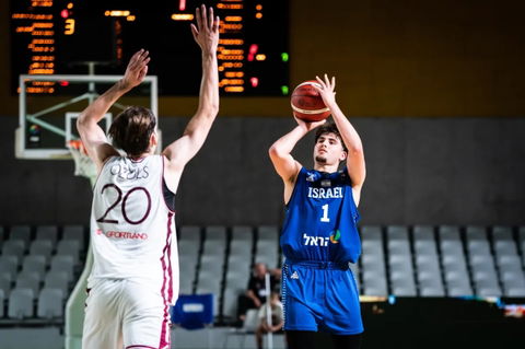 Pepperdine adds international talent to basketball, volleyball rosters