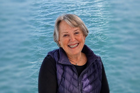Eileen Larsen McAulay (1944-2026)