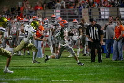 Unbeaten Eagles, Greyhounds march on; Bearcats regroup