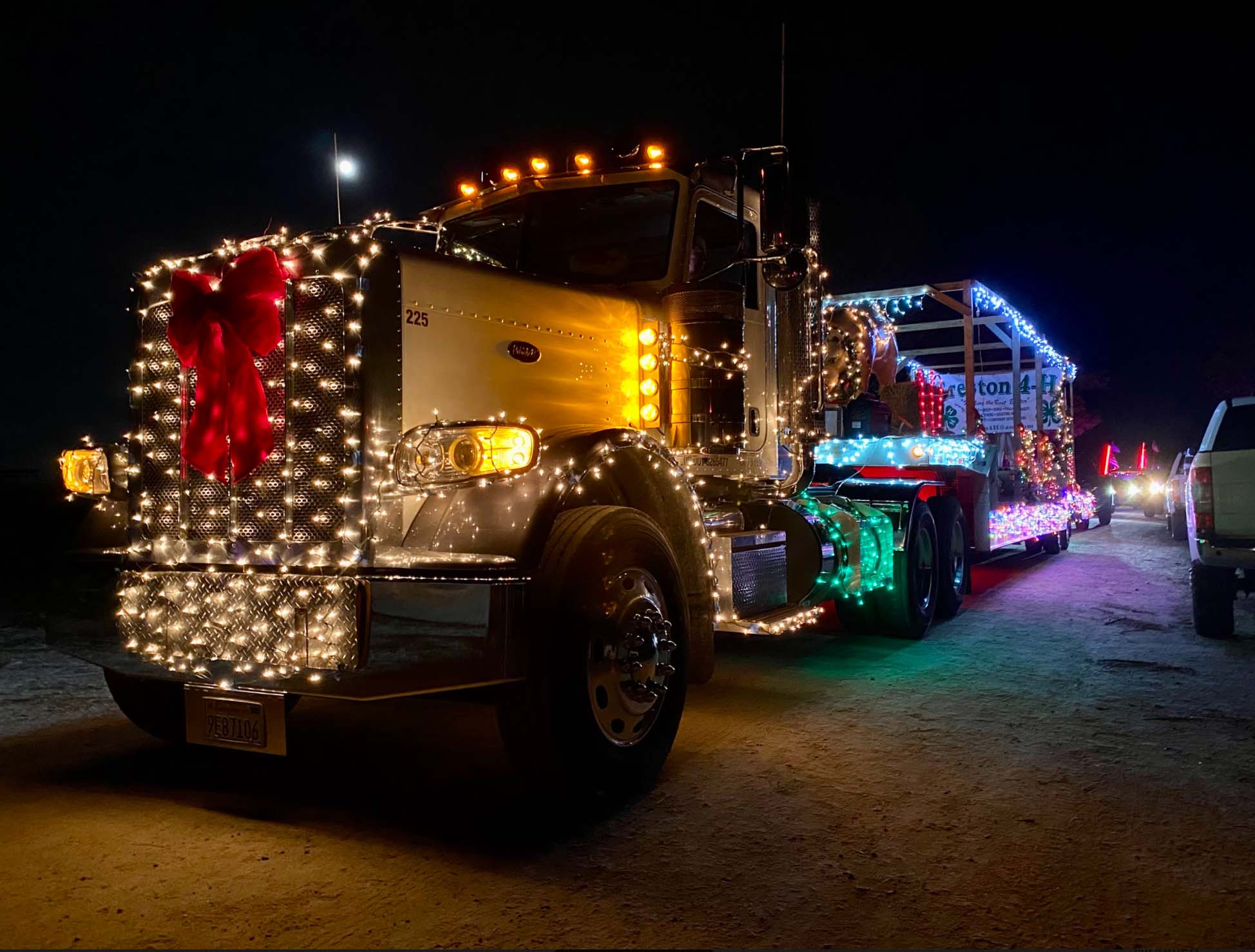 Christmas Light Parades in Creston and San Miguel