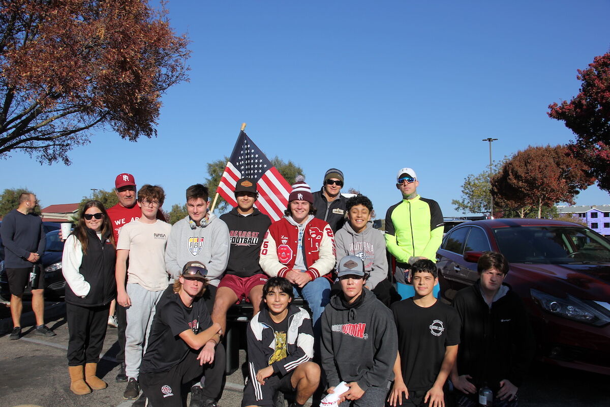 Turkeys Trot for a Cause in North County
