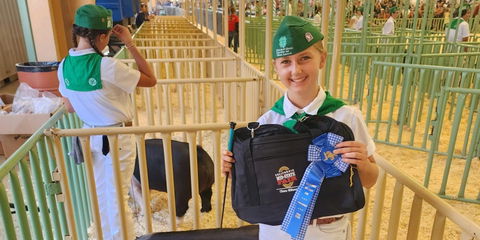 Community Spotlight: Delaney McGraw & 'Hank'
