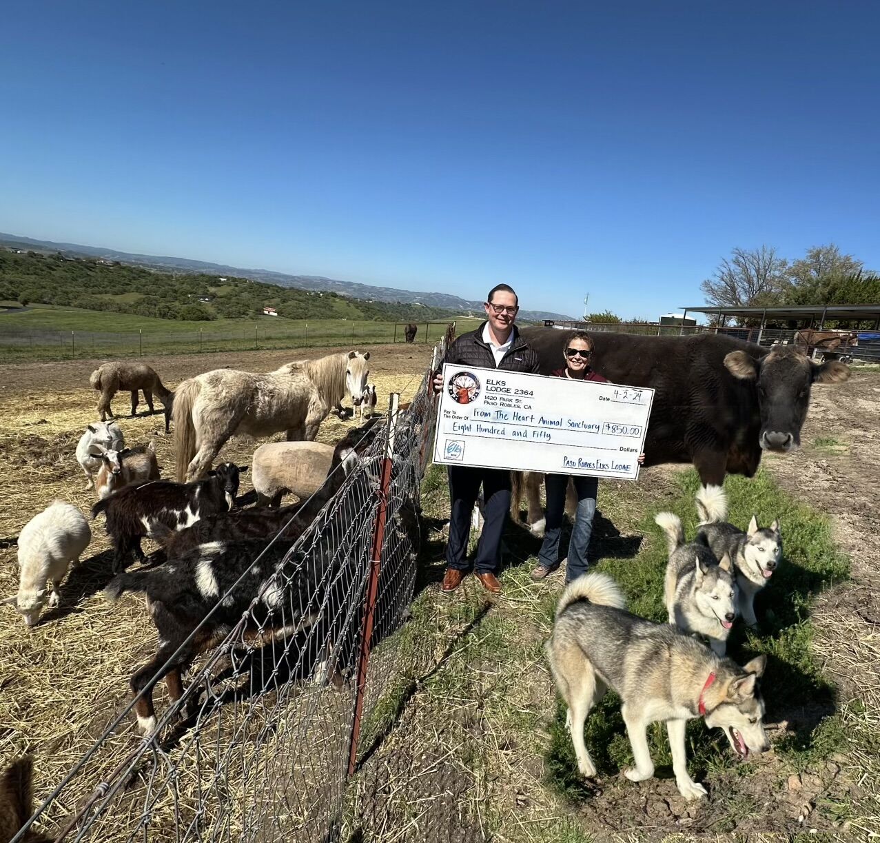 Elk's Lodge #2364 makes donation to local nonprofit