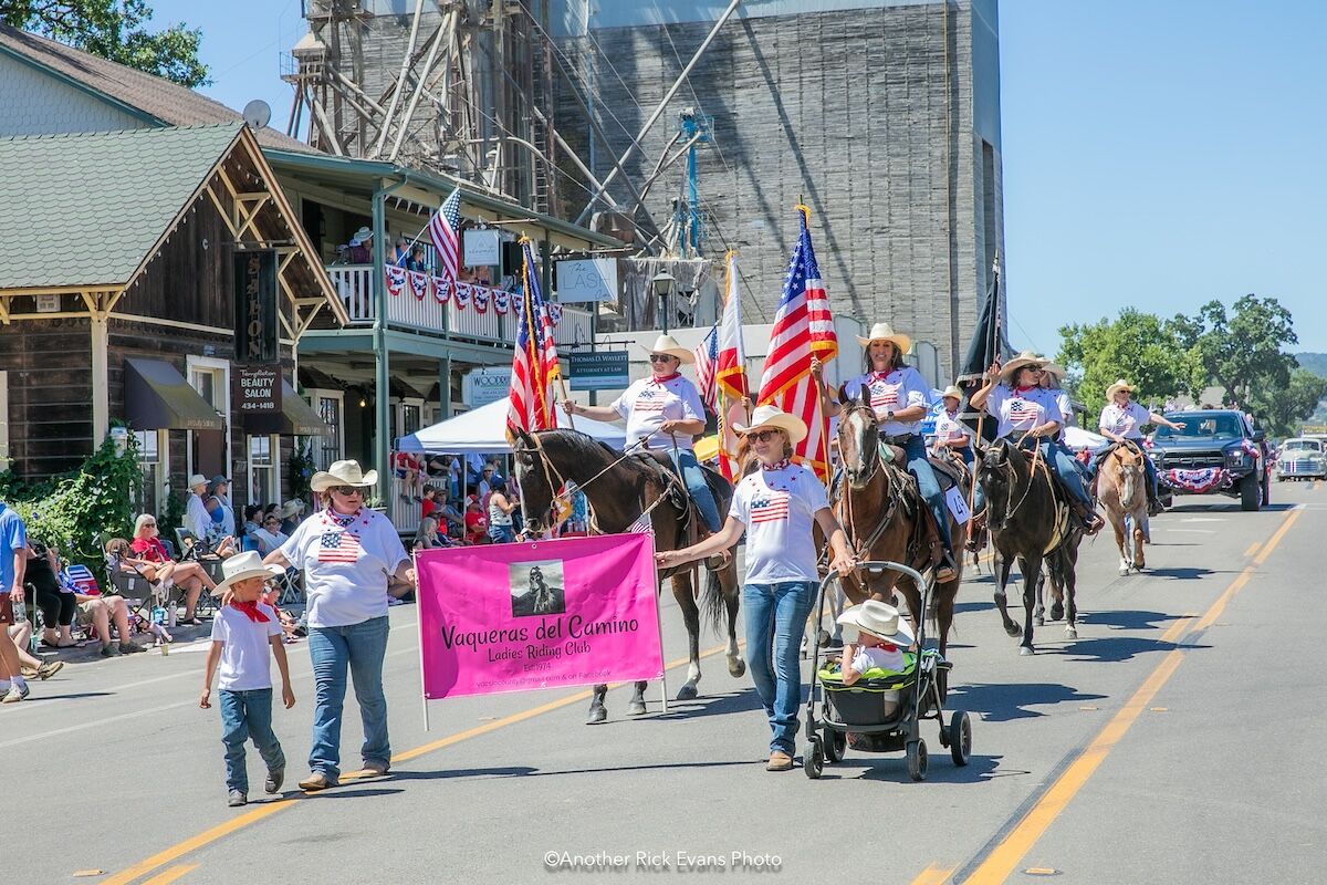 Small-town spirit shines bright at Independence Day parade
