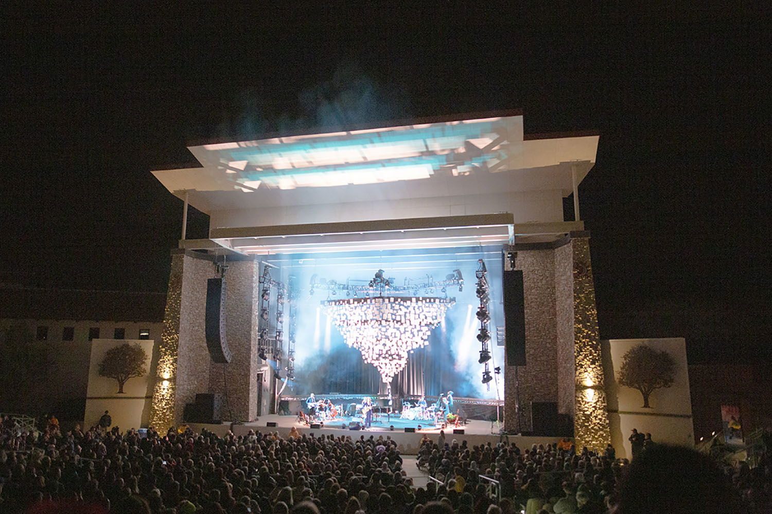 Sara Bareilles Lights up Vina Robles Amphitheatre