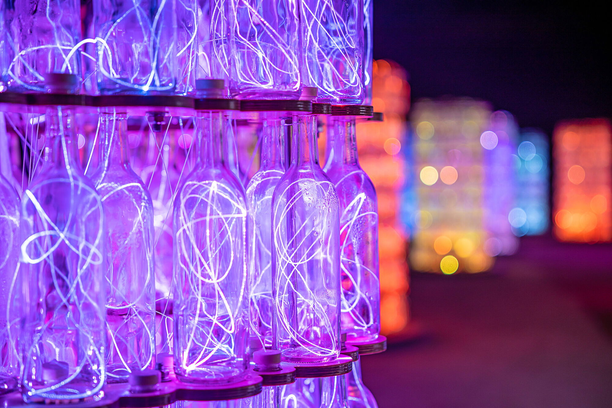 Bruce Munro: Light at Sensorio Hosts Fundraiser Benefit