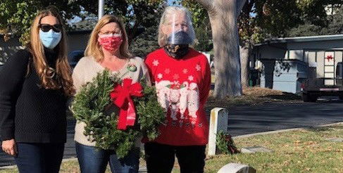 Local Daughters of the American Revolution Honor Patriotism for the Holidays