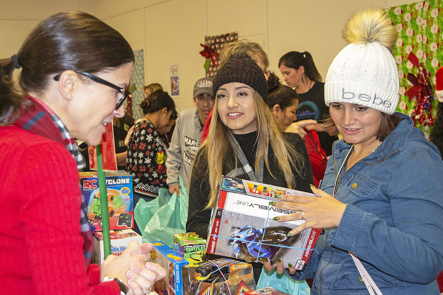 Day of Giving Helps Nearly 400 Families