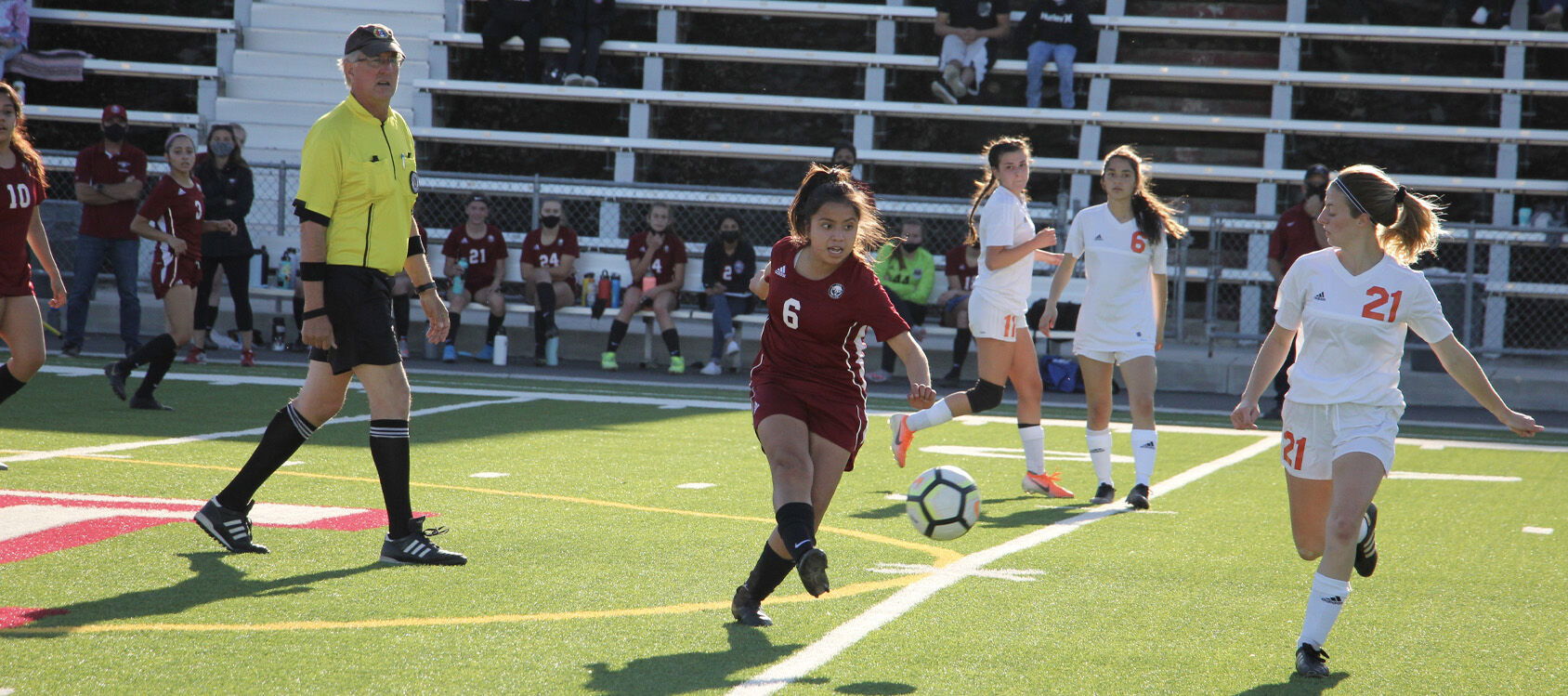 Bearcats Defeat Hounds 3-1 at War Memorial