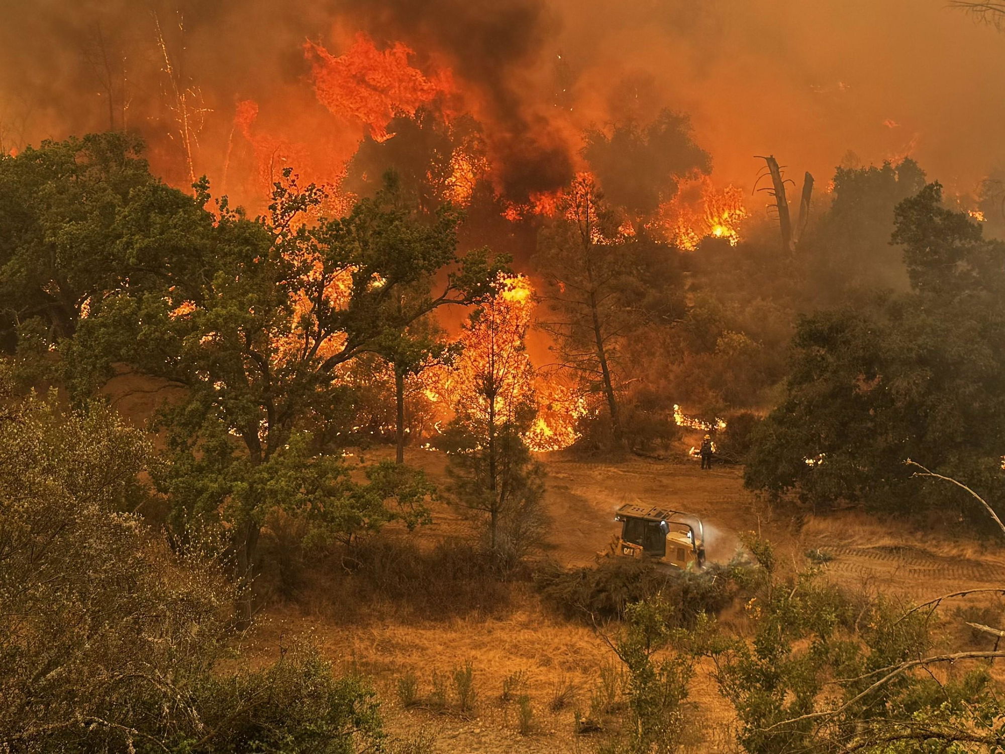 Gifford Fire grows to 119,214 acres – 33% contained; New evacuation orders in place