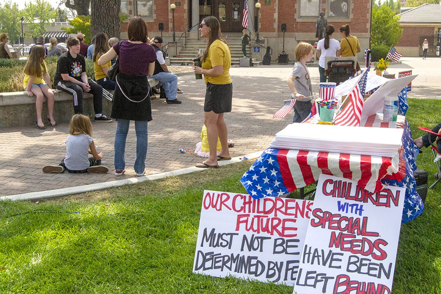 People Rally in Paso Robles to Reopen Schools