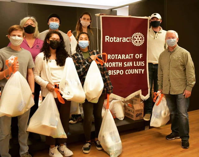 Paso Robles Rotary and Rotaract Clubs Donate Household Items to Families in Need