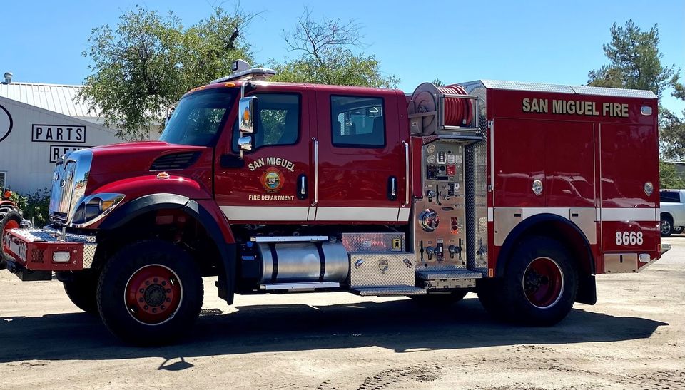 San Miguel Fire Displaces 10 People