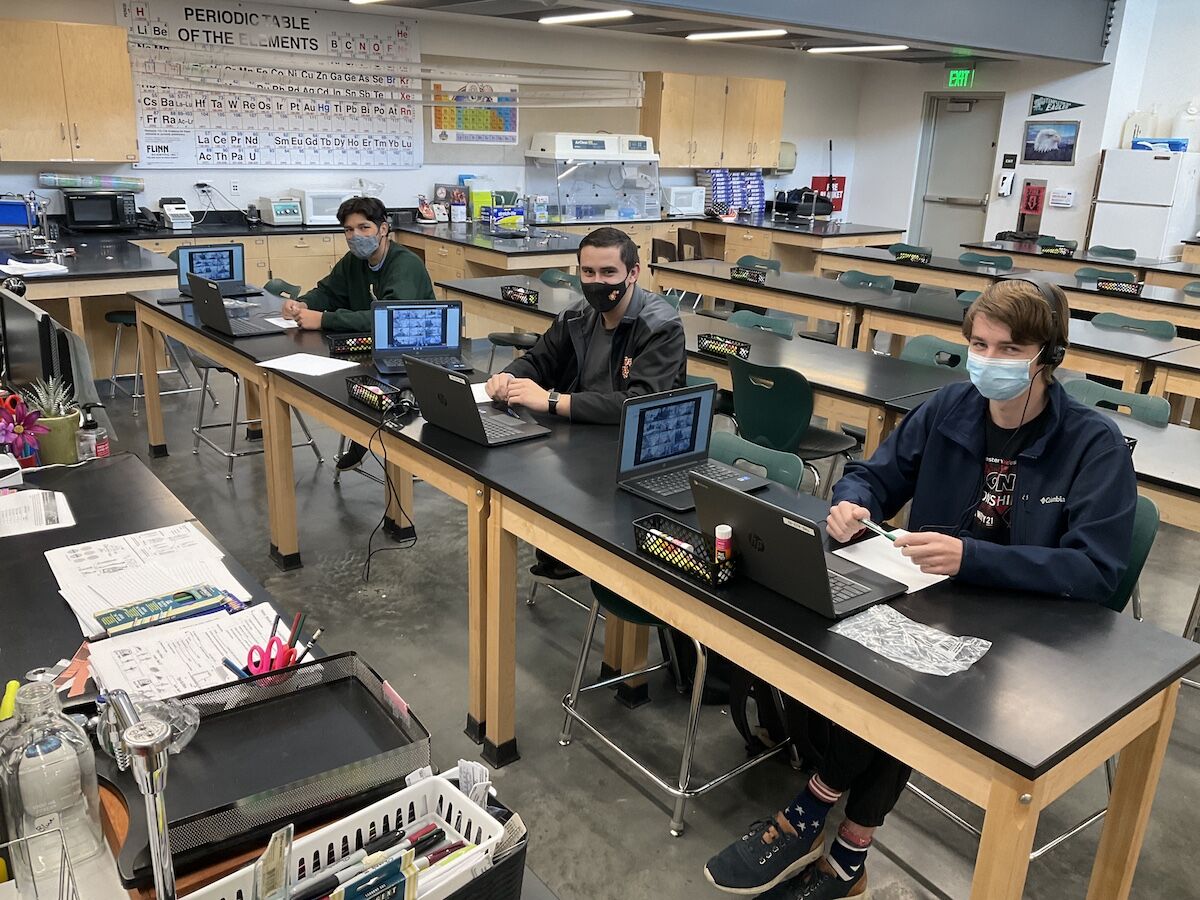 THS Students Compete in Science Bowl&nbsp;