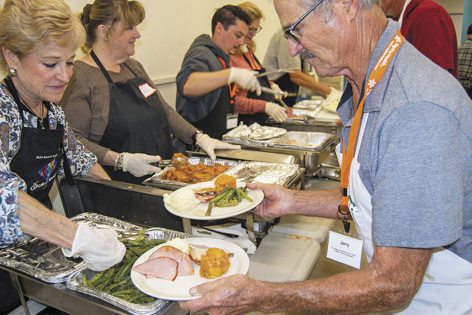Thanksgiving for Paso Serves 1,216 Meals