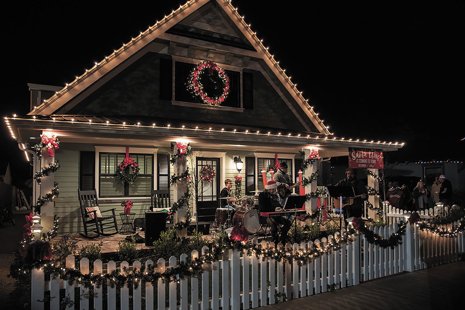 Paso Robles gears up for the 37th Annual Vine Street Victorian Christmas Showcase