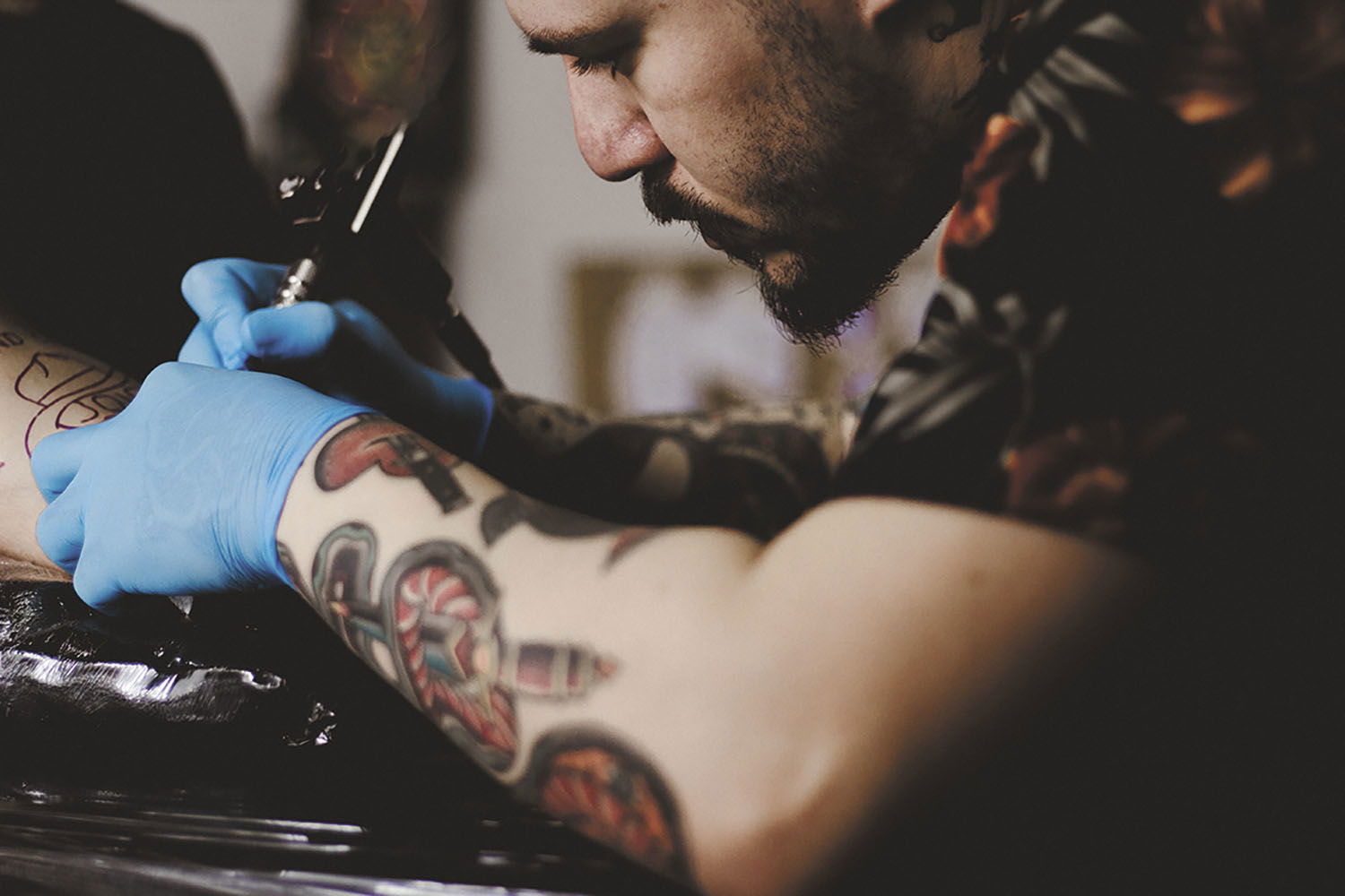 Paso Council Takes Steps to Allow Tattoo Parlors in City Limits