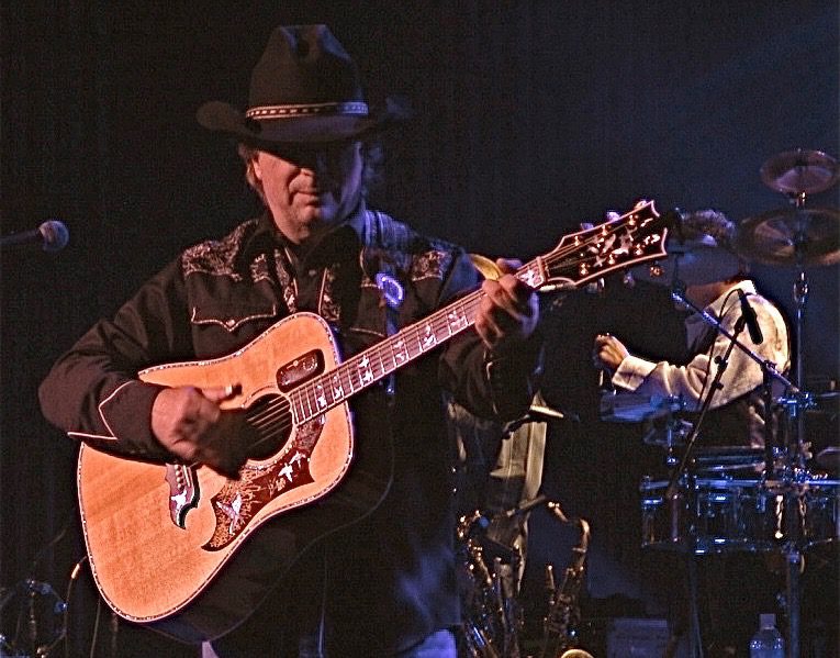 Jim Messina to play new music, old hits at Standing Sun