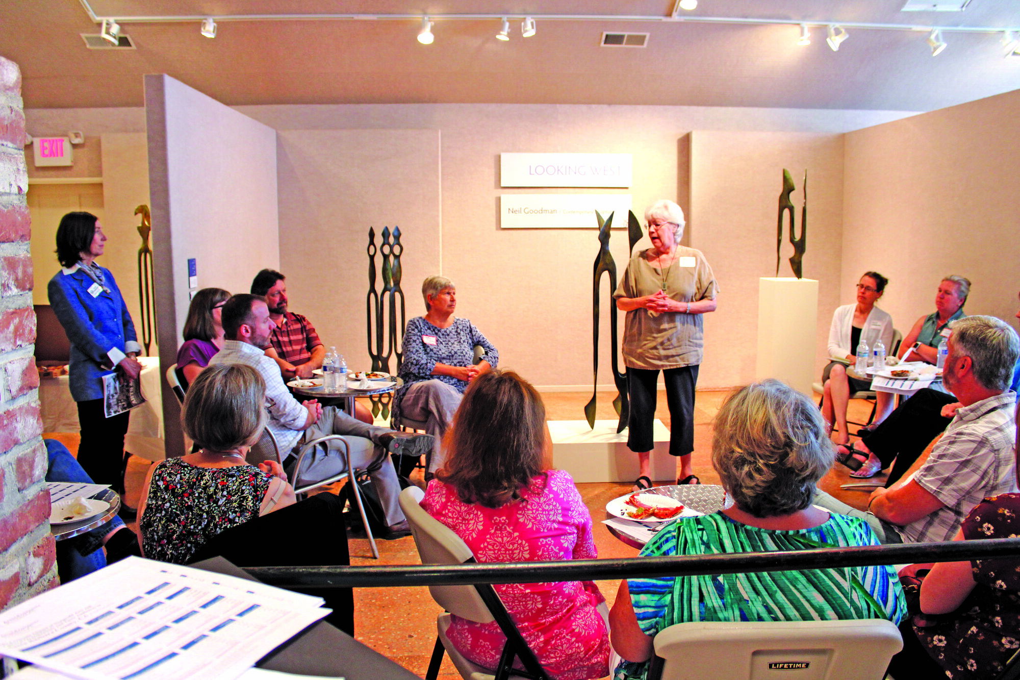 Over pizza, artists and others discuss concerns