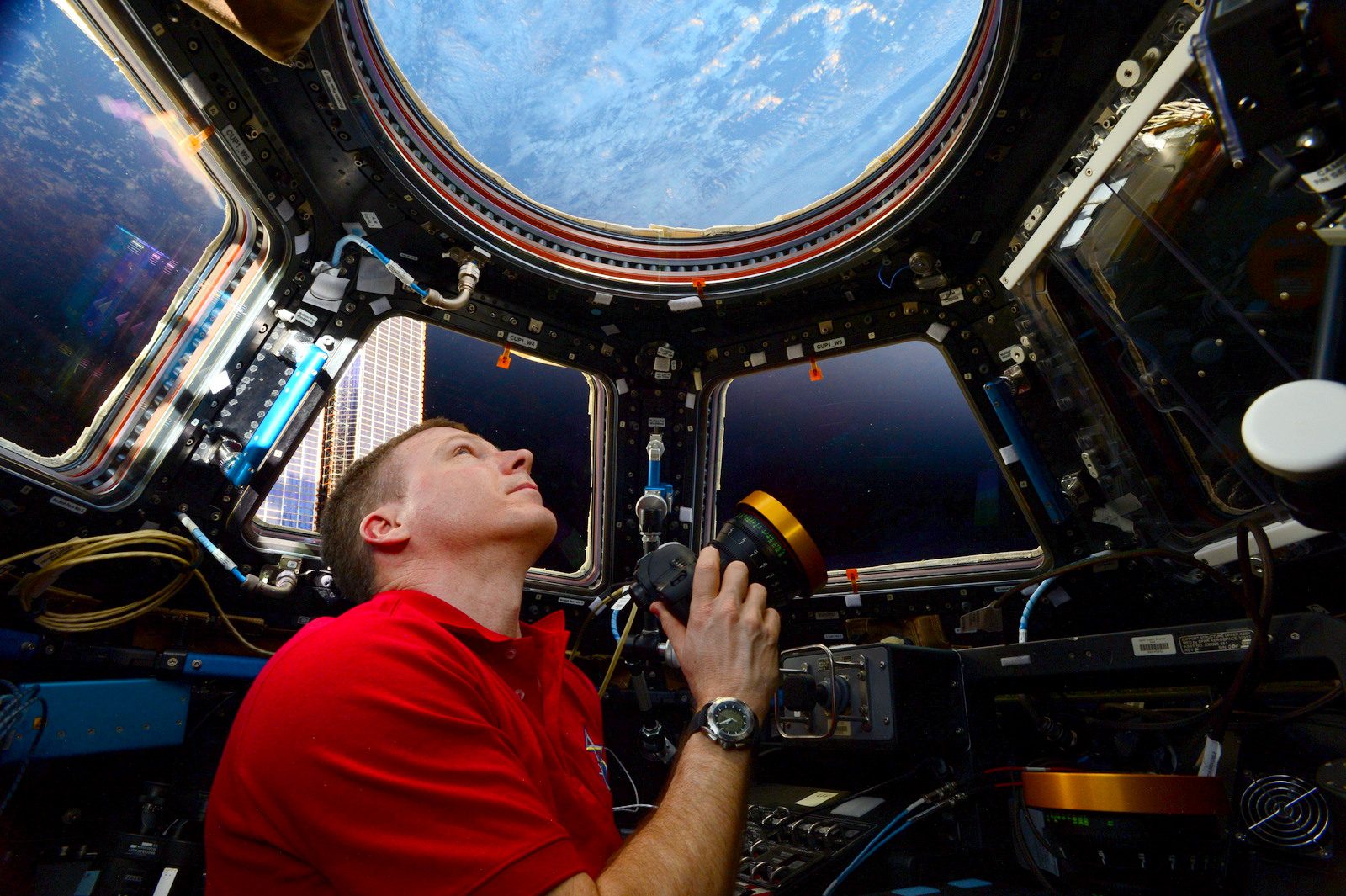 Astronaut to share photos from space