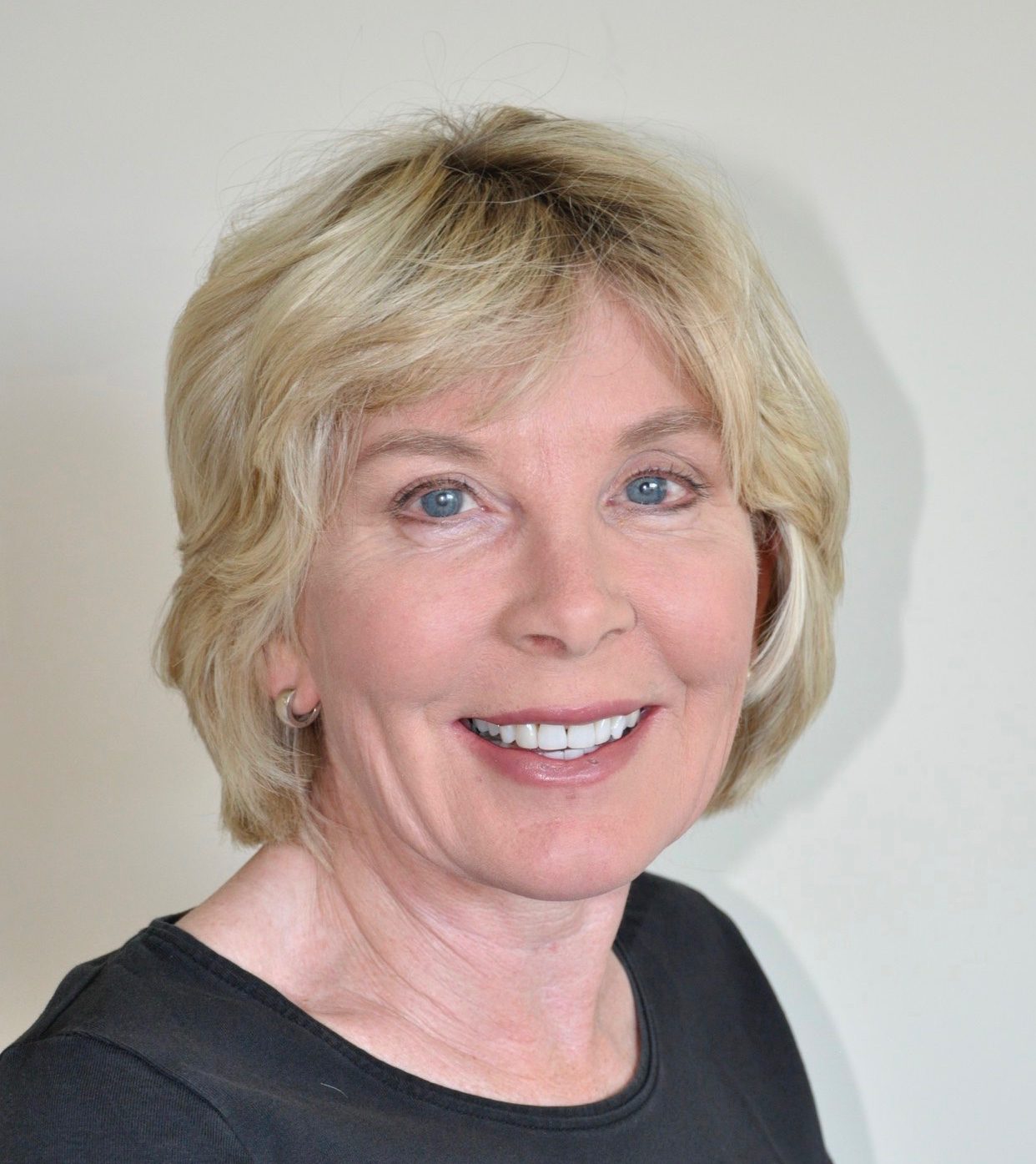 Lois Brown joins Theaterfest board