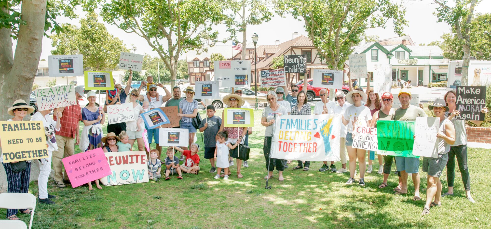 Community rallies to ‘Reunite the Children’