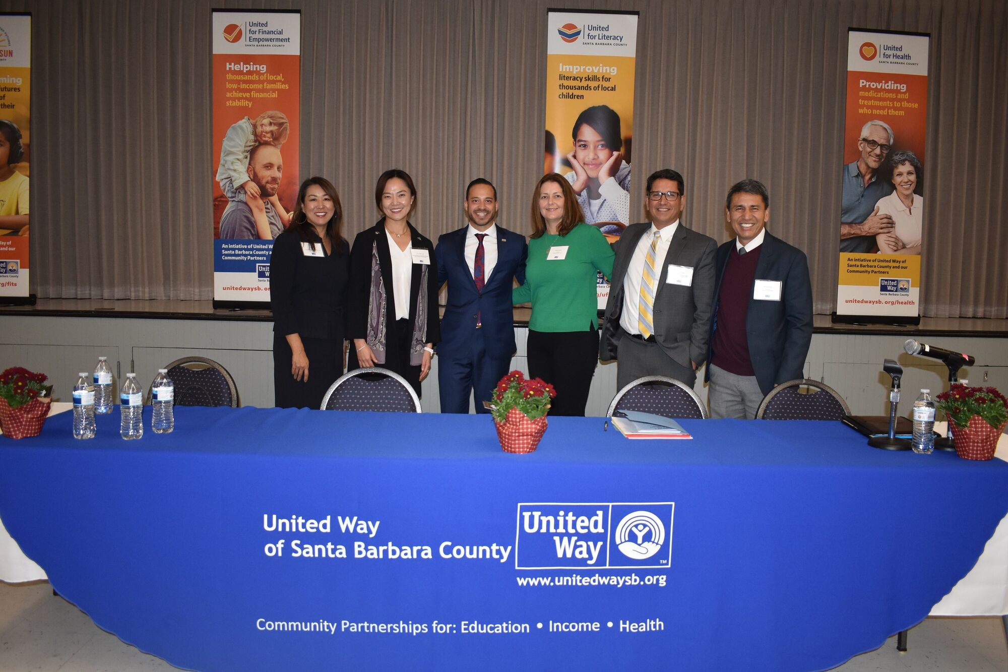 Literacy forum emphasizes power of bilingual education