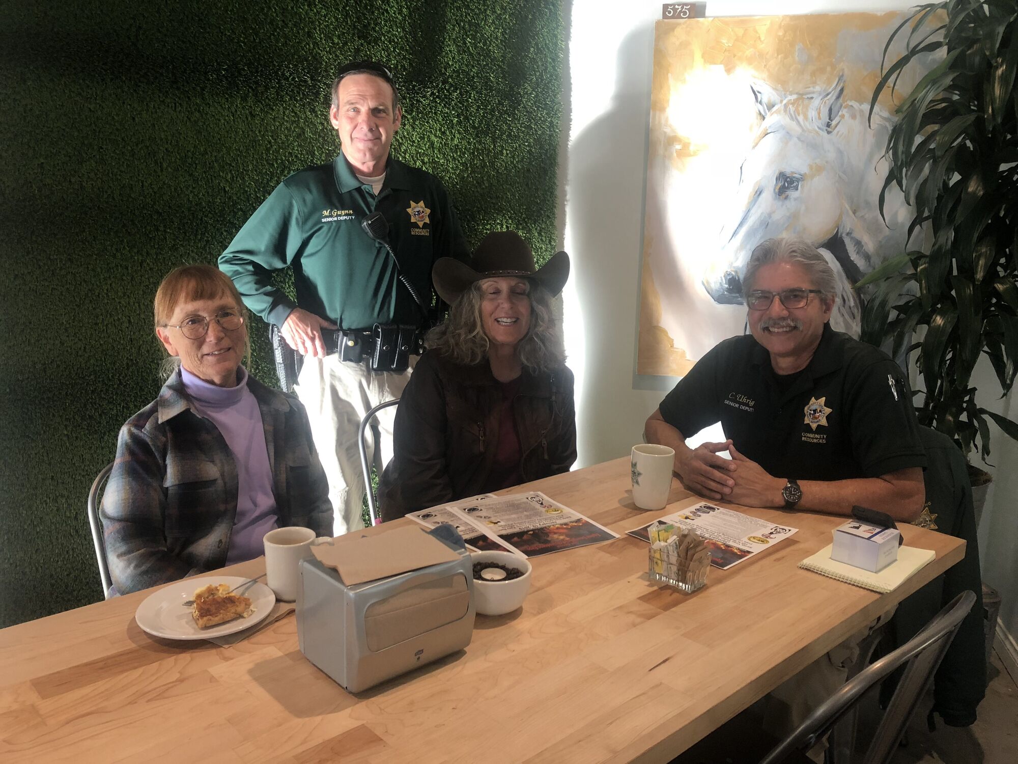 Coffee with a Cop kicks off in the Valley