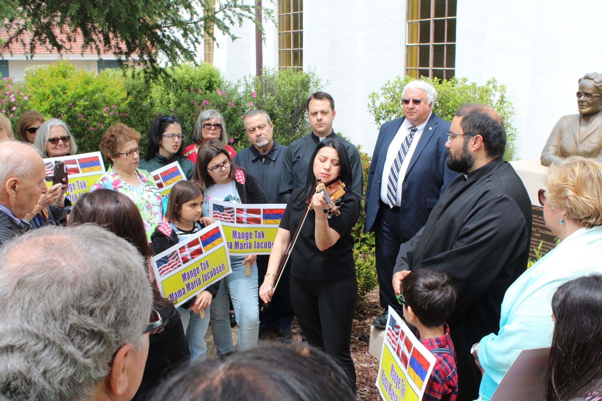 Danish missionary honored for saving Armenian children