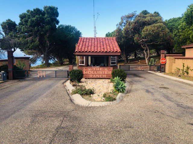 Hollister Ranch homeowners file suit over access law