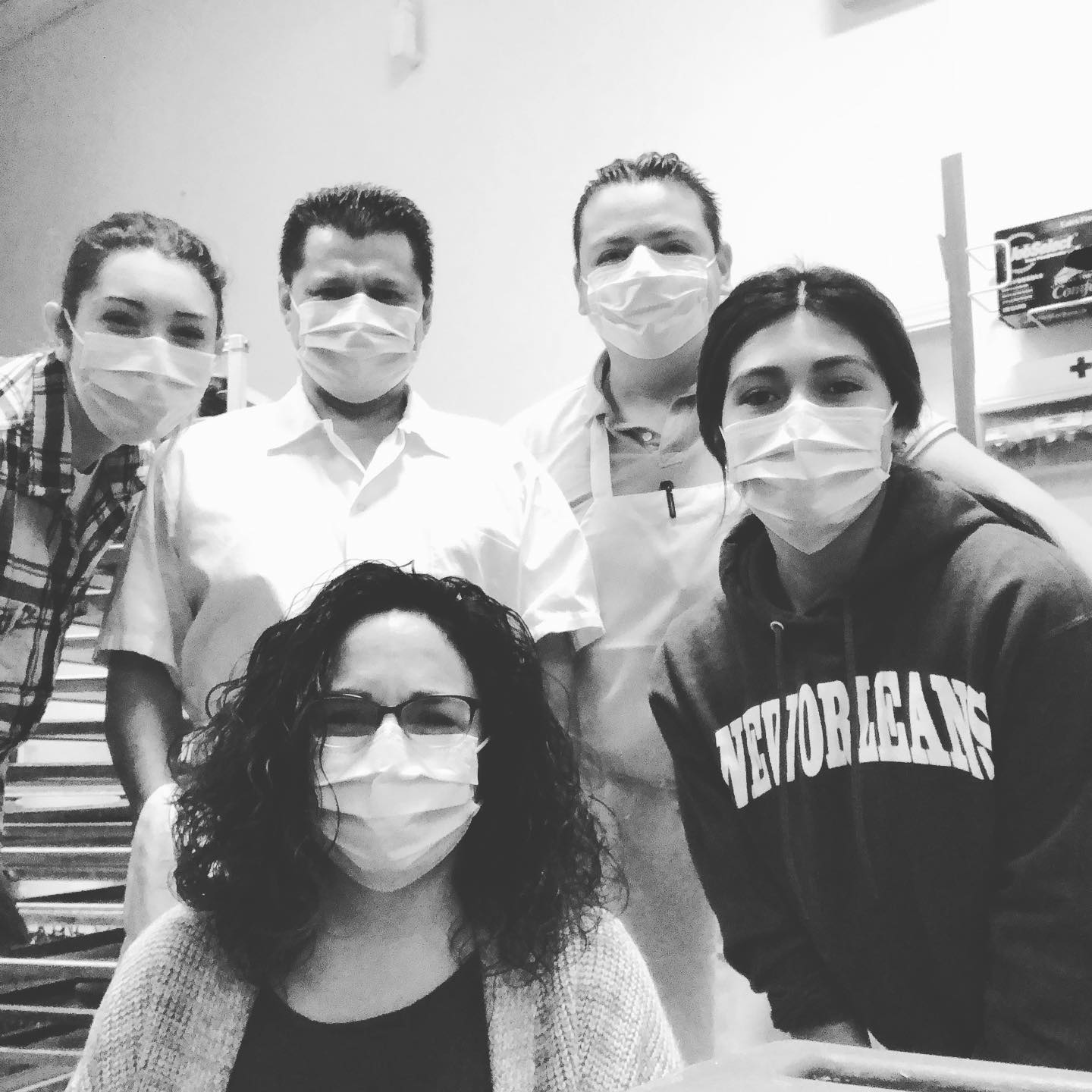 Food Service operations must wear masks per new order