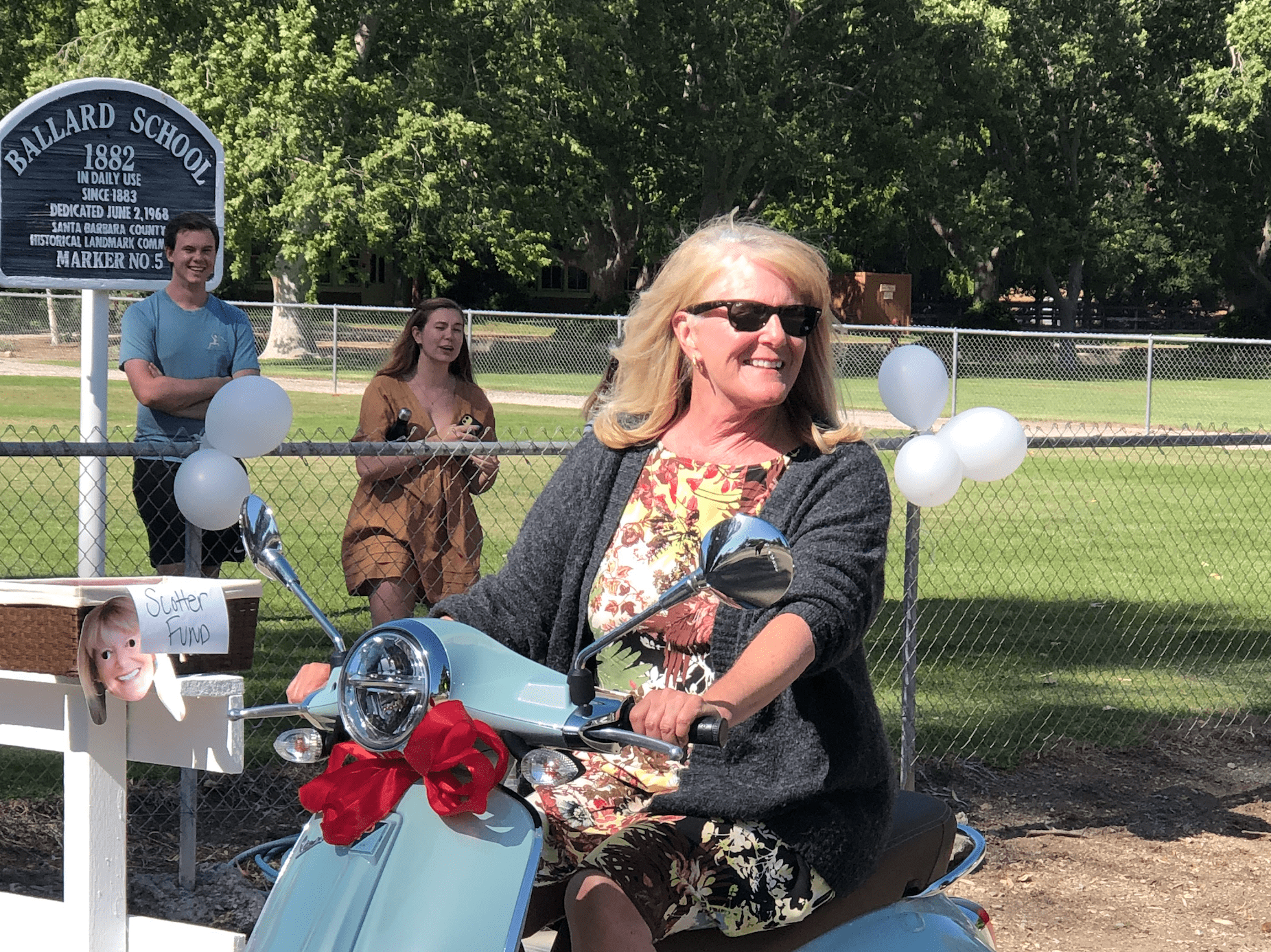 Retiring Ballard teacher rides off in style
