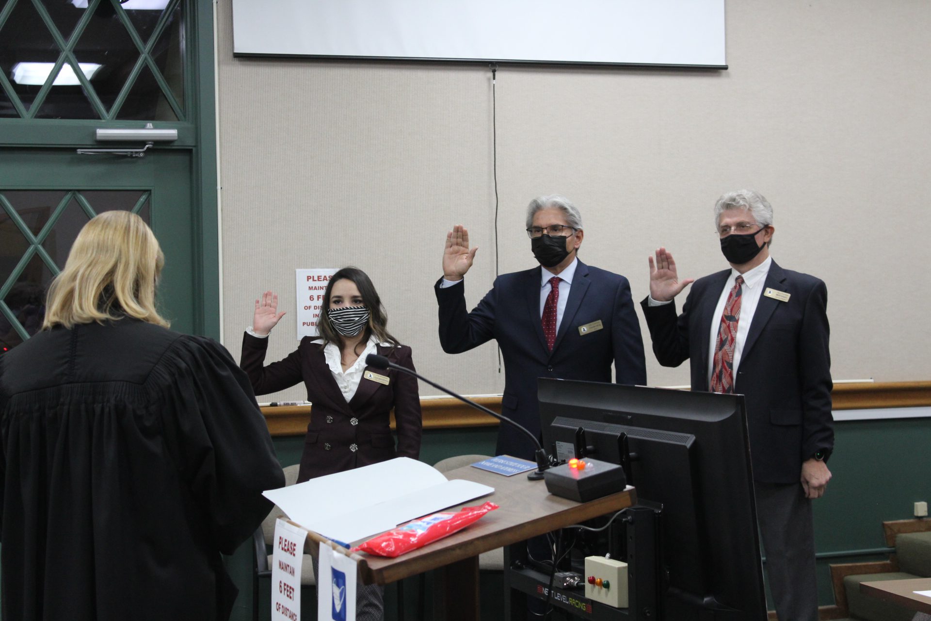 Charlie Uhrig takes new role as Solvang Mayor, new council members seated