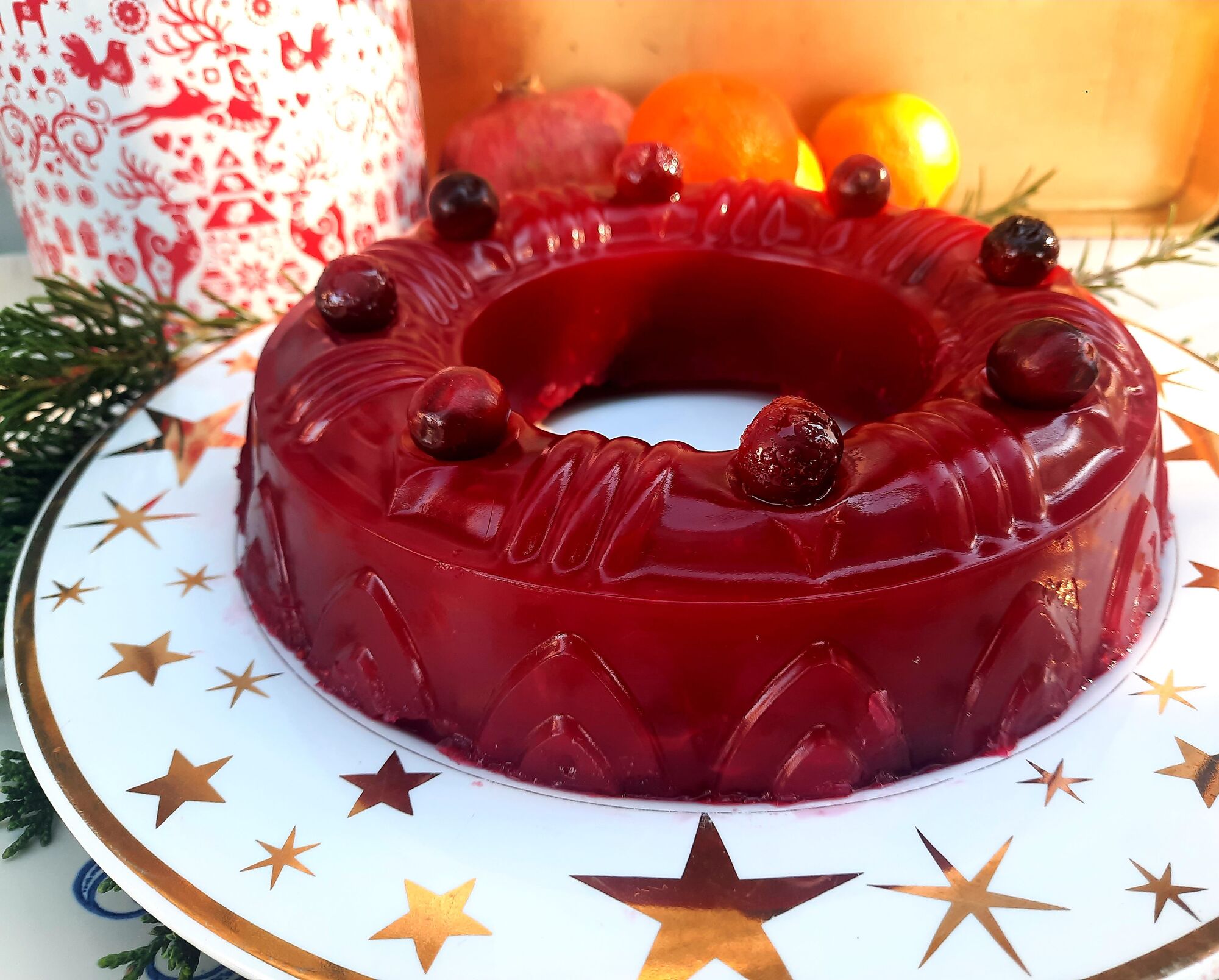 Jellied orange cranberry sauce, just like Grammi made it