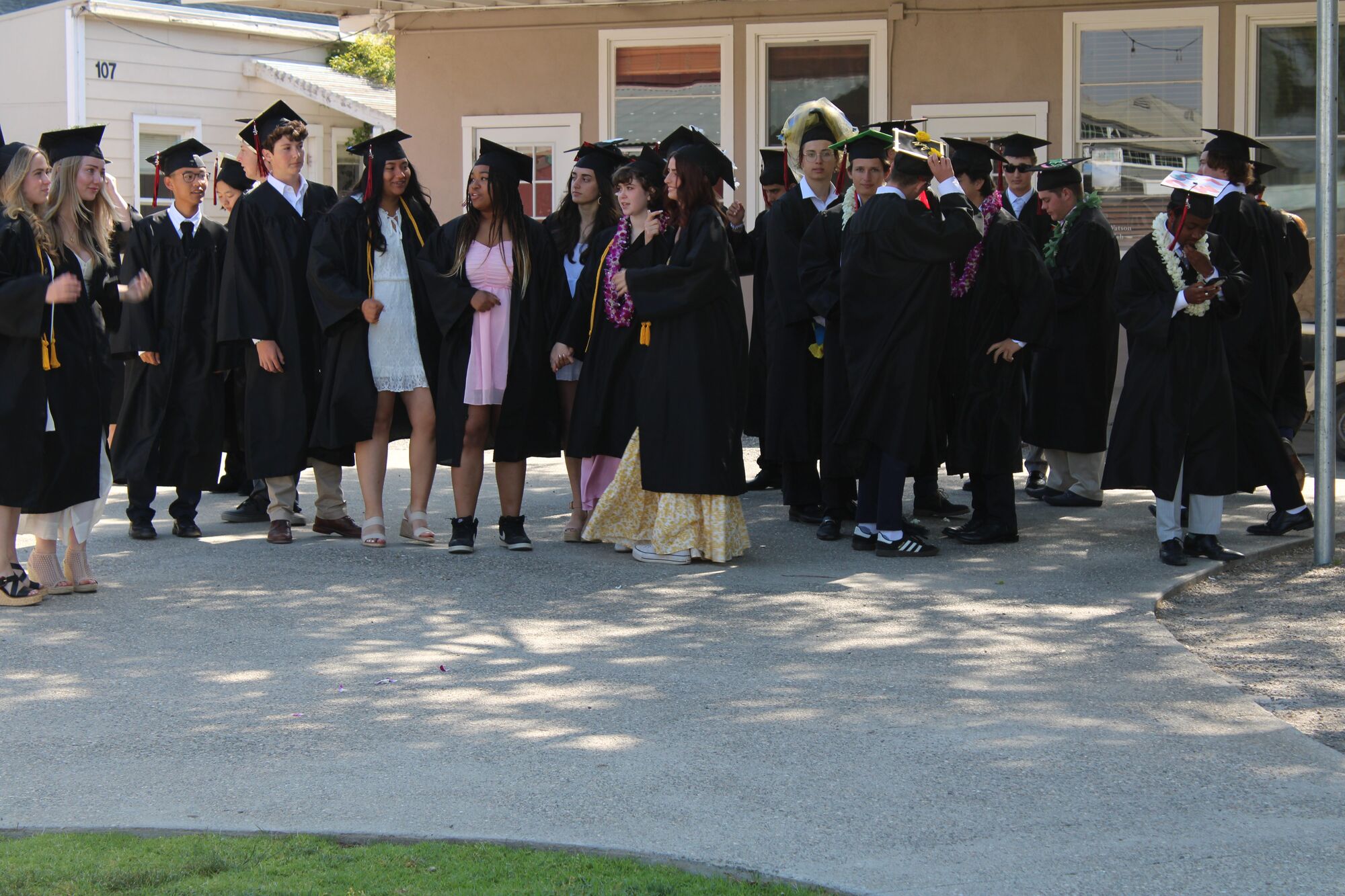 Faculty sings praises to 41 Dunn School graduates