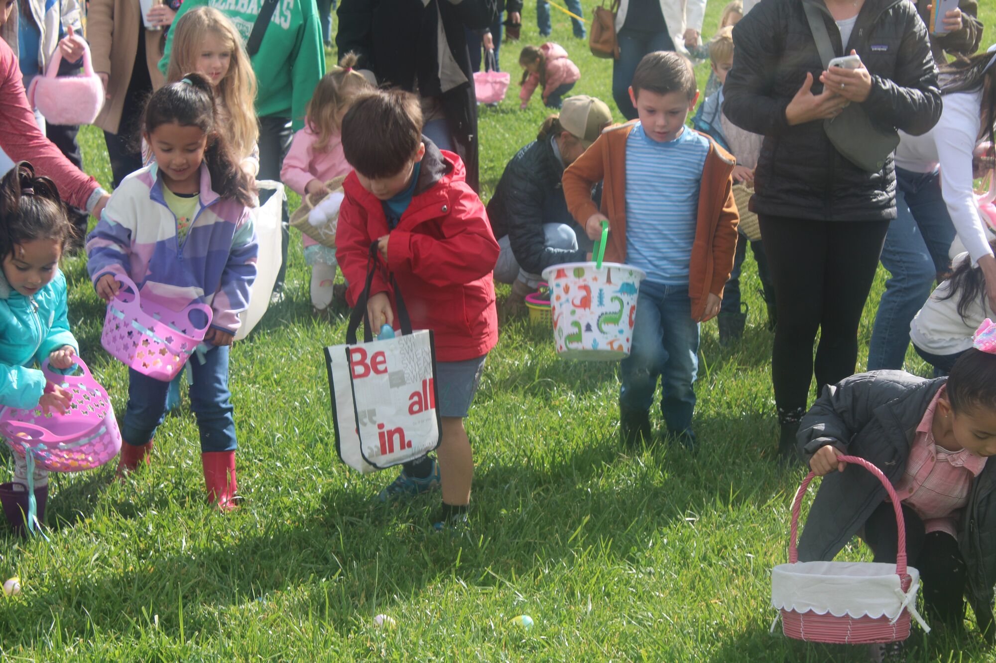 Rainy forecast can't curtail egg hunters at annual Eggstravaganza