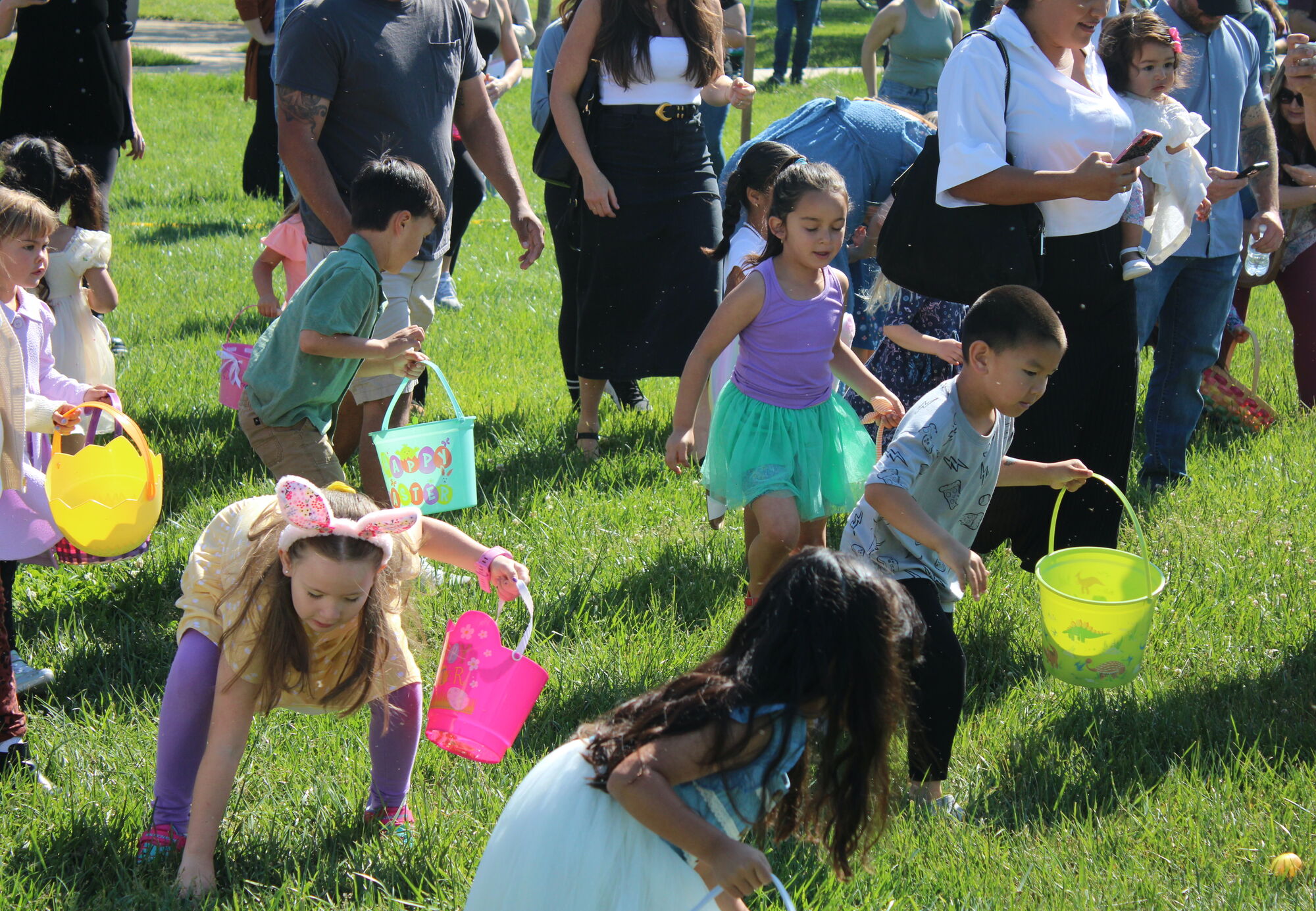 Sunny skies greet participants at Buellton's annual Easter egg hunt