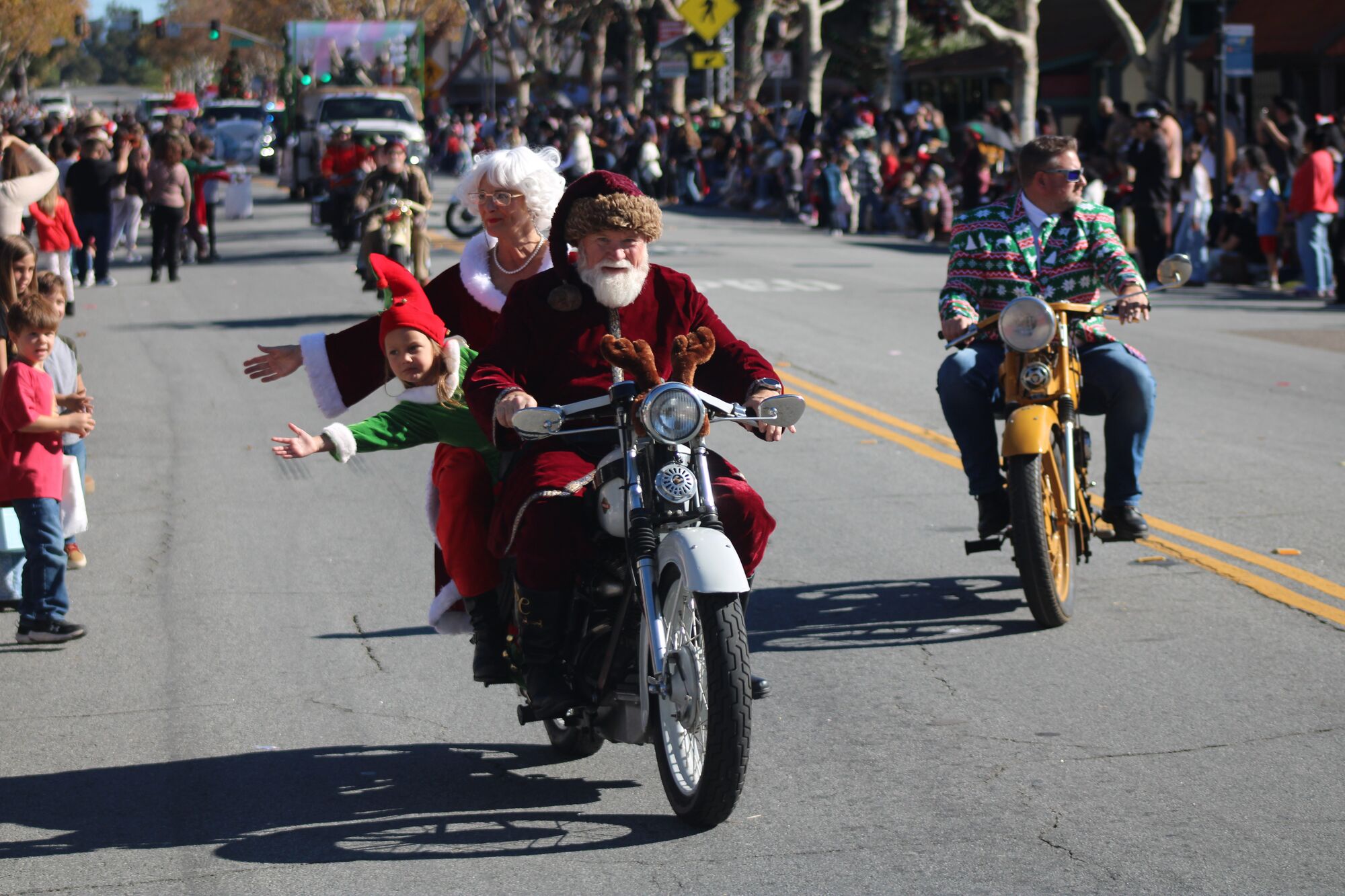 Saturday parade part of weekend kickoff for Solvang Julefest